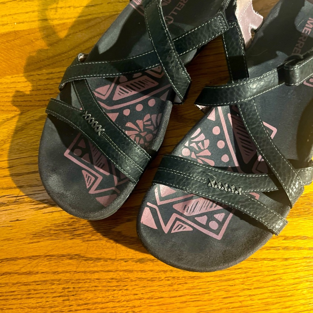 Merrill sandals black size 9